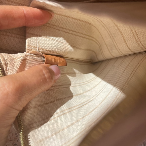 Louis Vuitton Damier Azur pouchette - Picture 5 of 12